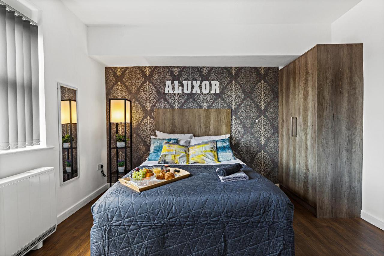 לייסטר The Nines Aparthotel By Aluxor מראה חיצוני תמונה